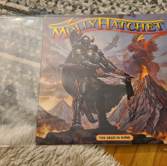 Molly Hatchet The Deed is Done vintage vinyl record album. Like new - Picture 11 of 11